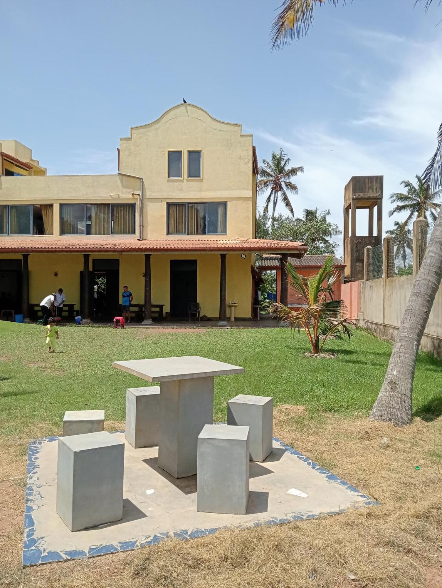 Olivia Bungalow Wattala Bagian luar foto